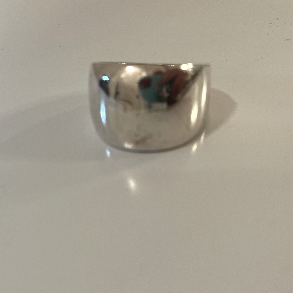 Fashion ring in size 9.